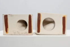 Paire de serre-livres en céramique par Godofridus Boonekamp pour Plateelbakkerij Schoonhoven.
