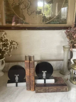 Paire de serre-livres en marbre et onyx Art déco