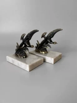 Paire de serre-livres oiseaux vintage en métal doré et marbre – Art déco
