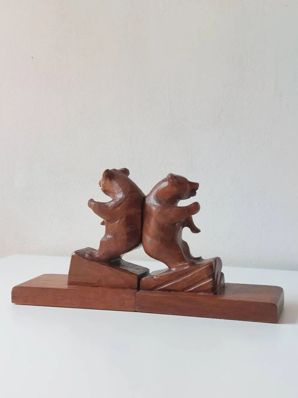 Paire de serre-livres vintage en bois sculpté à la main, décor ours