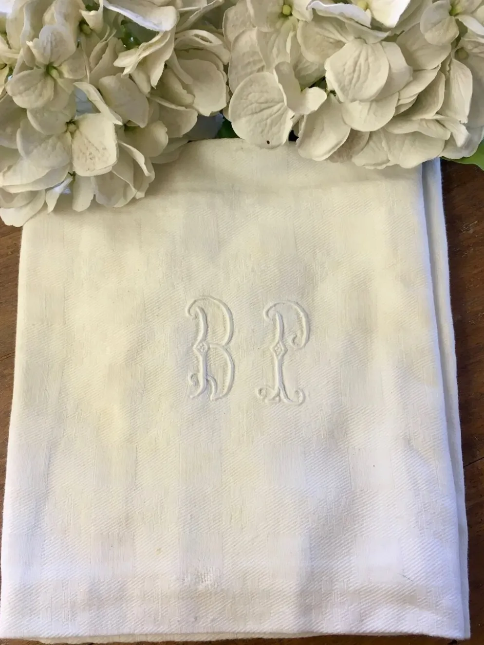 Paire de serviettes anciennes monogrammes blanches