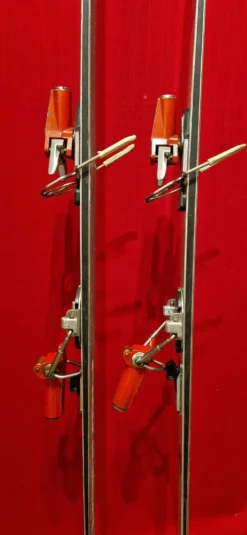 Paire de skis vintage