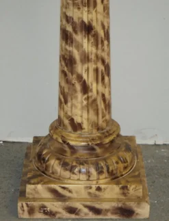 Paire de socles de pilier corinthien sculptés à la main