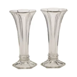 Paire de vases 'Américain' Luxval en cristal clair de Val Saint Lambert, 23 cm