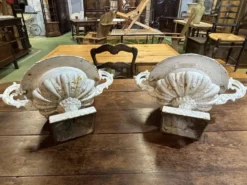 Paire de vases médicis en fonte XIXème