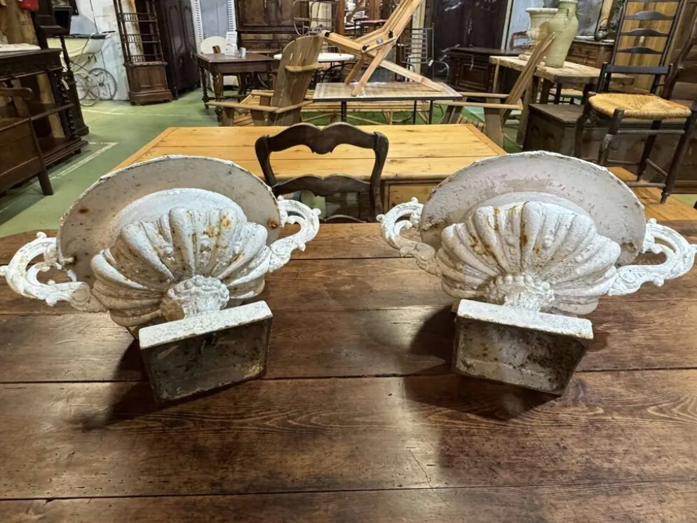 Paire de vases médicis en fonte XIXème