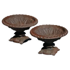 Paire d'urnes / vases de jardin en fonte de style néoclassique, français, années 1900