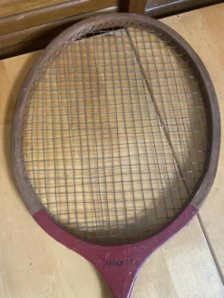 Paire raquette ancienne badminton player bois vintage
