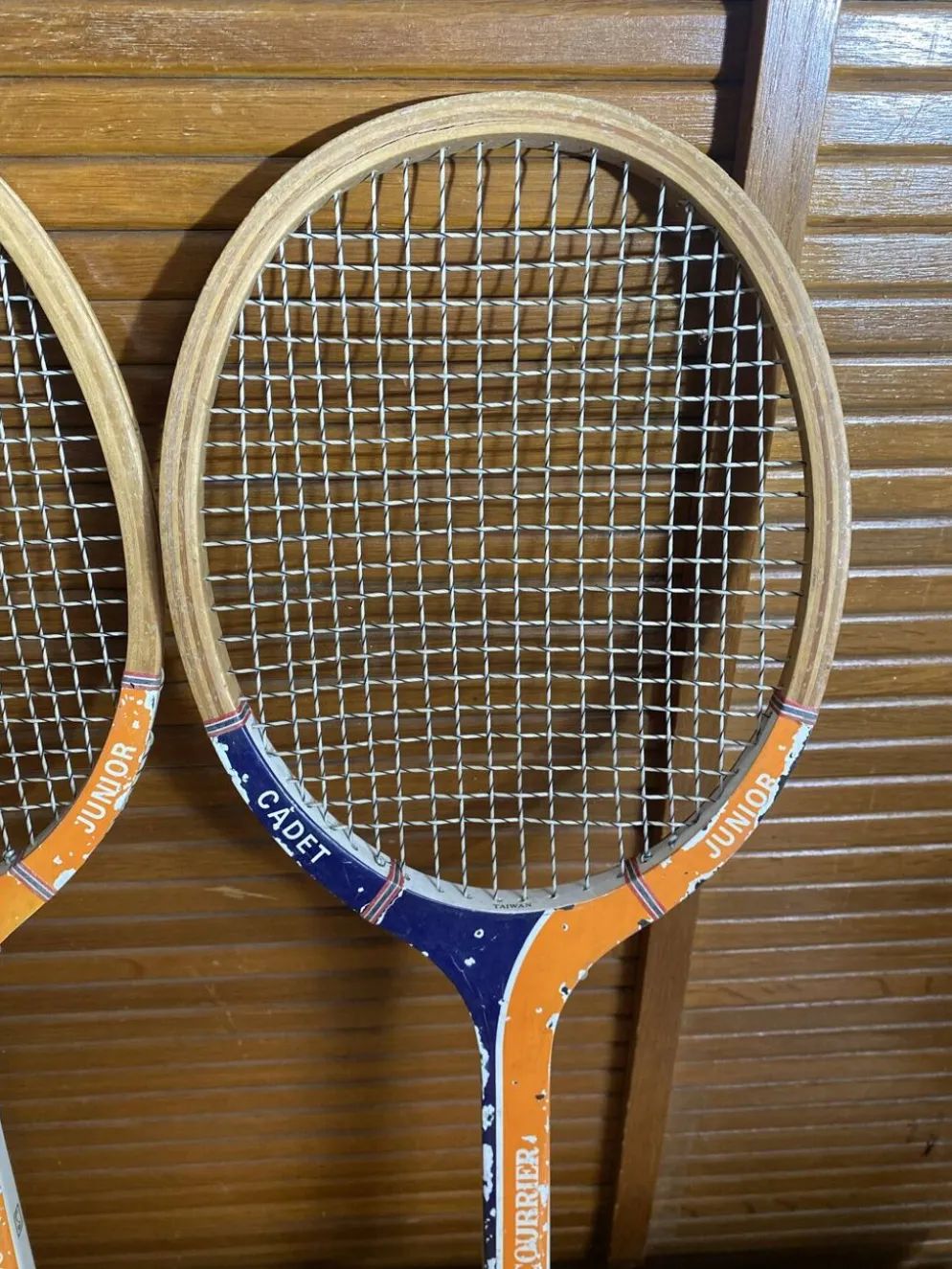 Paire raquette tennis ancienne courrier cadet junior bois sport vintag