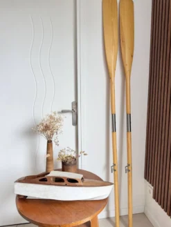 Paires de pagaies en bois