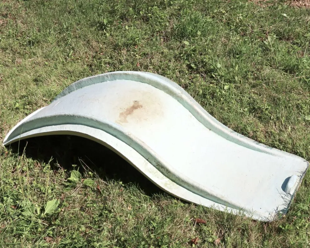 Paire transat chaise longue de Charles Zublena en fibre de verre, années 60