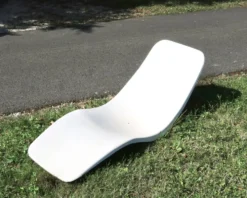 Paire transat chaise longue de Charles Zublena en fibre de verre, années 60