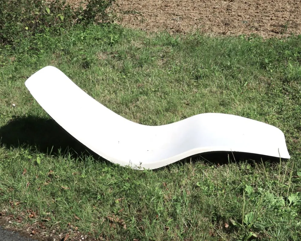 Paire transat chaise longue de Charles Zublena en fibre de verre, années 60