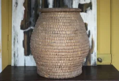 Panier ancien avec couvercle, bourgne paille et ronce, panier tressé, décor