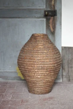 Panier ancien, bourgne paille et ronce, panier tressé, décoration intérieur