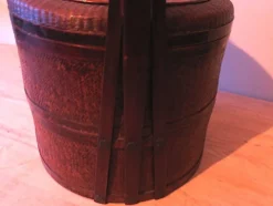Panier ancien en bois et rotin avec 3 sections, vers 1900