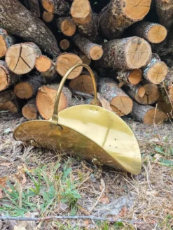 Panier à bûches en laiton, pieds griffe, années 1960