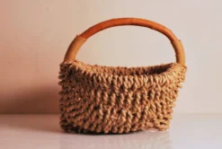 Panier de collecte antique fait main