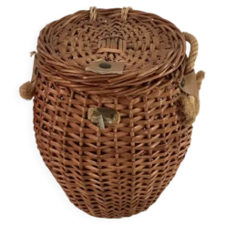 Panier de pêche ancien en osier.