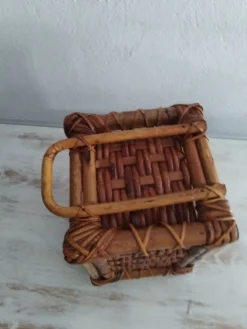 Panier de rangement en bambou