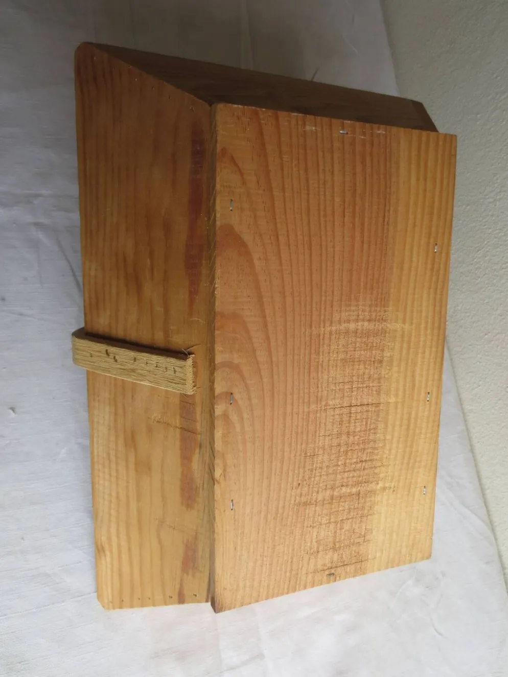 panier en bois massif ,pour vendanges