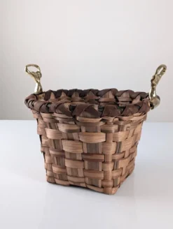 Panier en bois splint brutaliste et en laiton coulé de David Marshall, années 1970.
