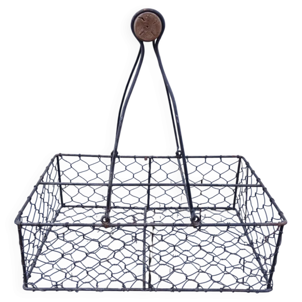 Panier en fil de fer grillagé