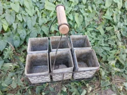 Panier en fil de fer grillagé