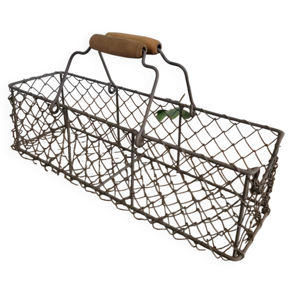Panier en métal grillagé