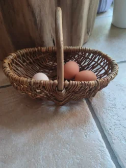 Panier en osier campagnard