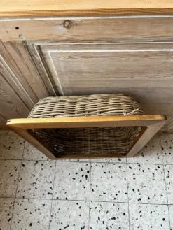 Panier en osier et bois