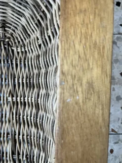 Panier en osier et bois