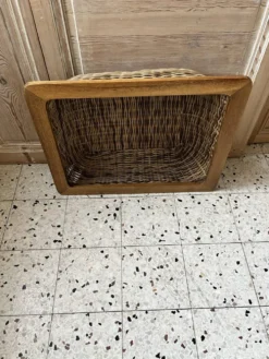 Panier en osier et bois