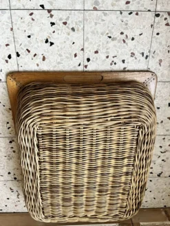 Panier en osier et bois