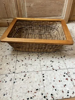 Panier en osier et bois