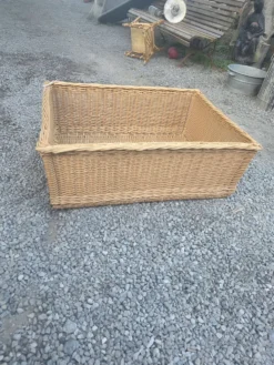 Panier en osier grand modèle