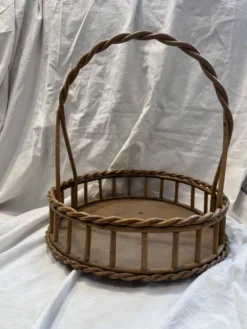 Panier en osier marron