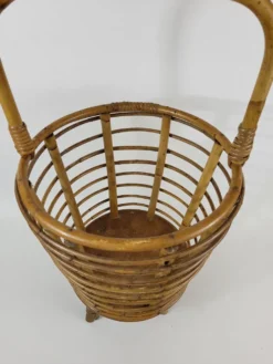 Panier en rotin années 60