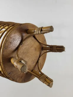 Panier en rotin années 60