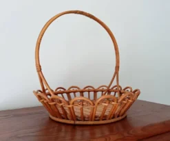 Panier en rotin vintage années 70