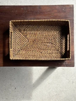 Panier rectangulaire en osier tressé L32 l20 H8 cm