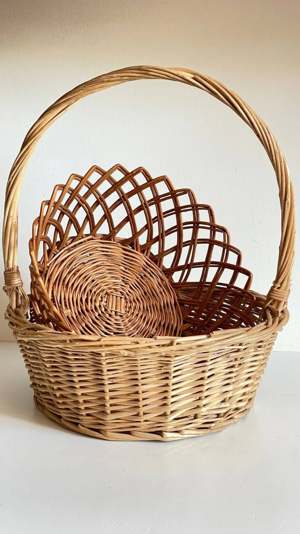 Paniers en rotin vintage