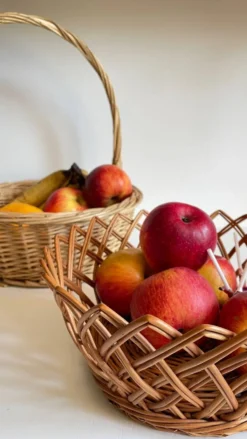 Paniers en rotin vintage