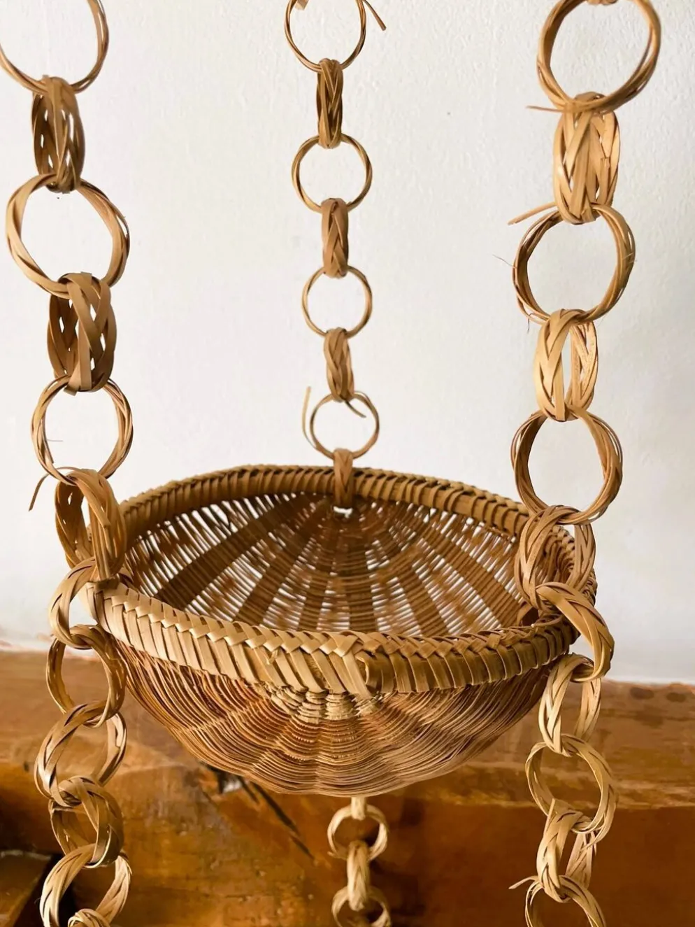 Panier suspendu tressé vintage