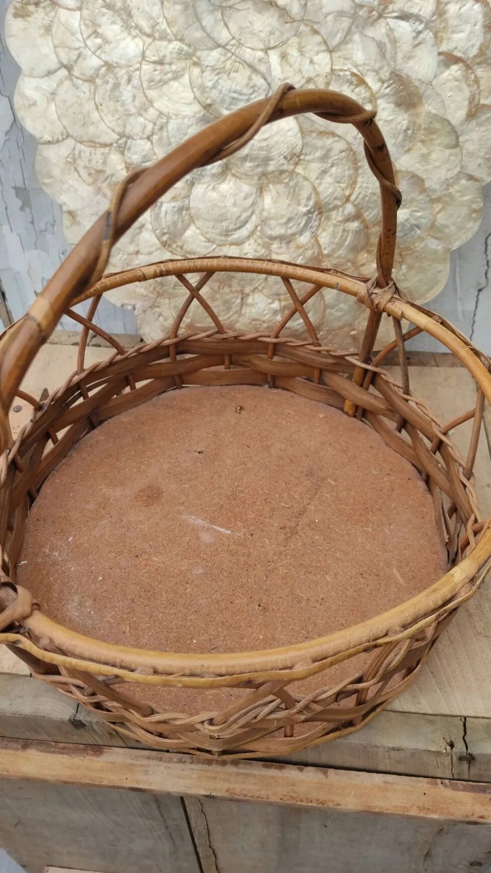 Panier vintage en bois et rotin