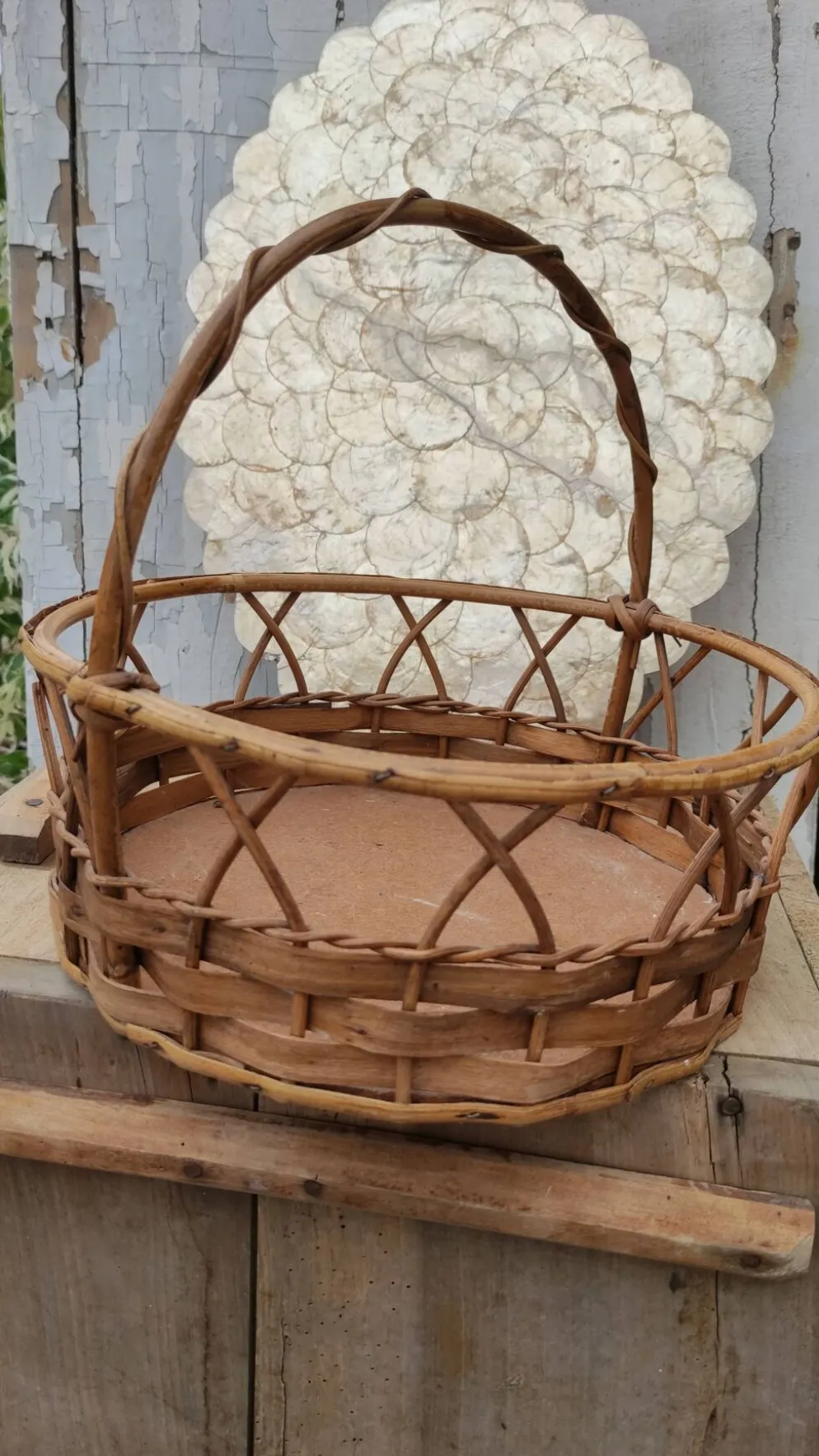 Panier vintage en bois et rotin
