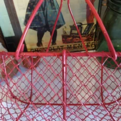 Panier vintage en fer de grillage