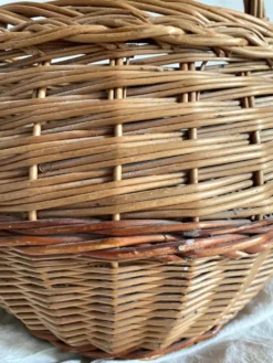 Panier vintage en osier tressé