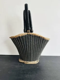 Panier vintage en rotin et plastique noir, années 50