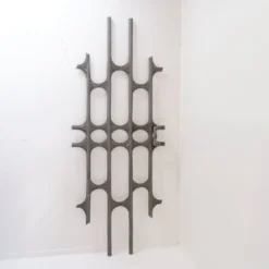 Panneau de porte brutaliste en aluminium coulé dans le style de Paul Evans, années 1960